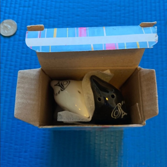 Dolphins salt and pepper shakers - Picture 4 of 4